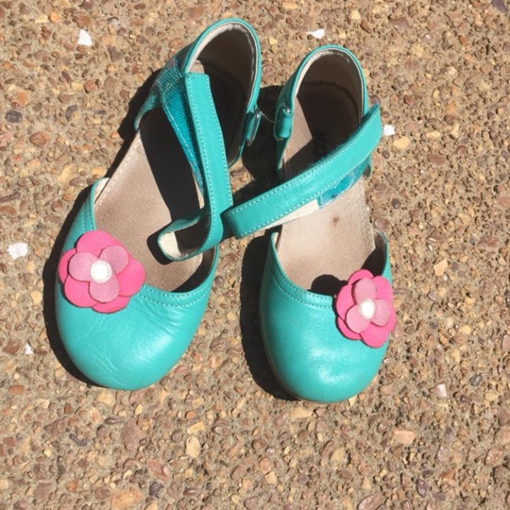Kari Run shoes